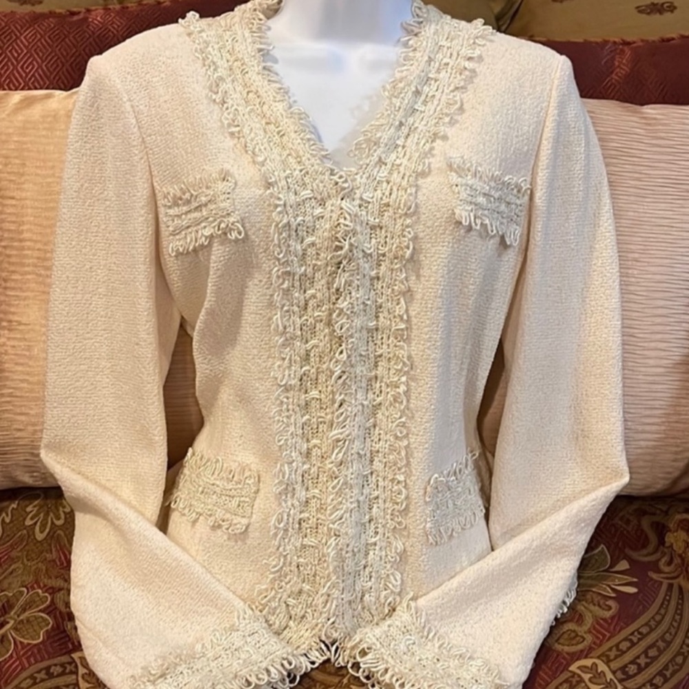 St. John Couture ladies jacket size 6  listing for jacket only price is firm